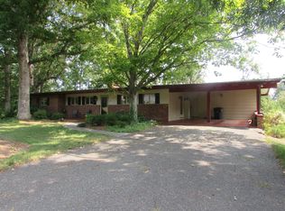 3461 Stimpson Dr, Pfafftown, NC 27040