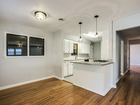 2nd image of 3205 Olive Pl