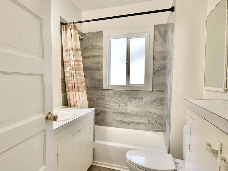 5841 NE 18th Ave — Photo 49
