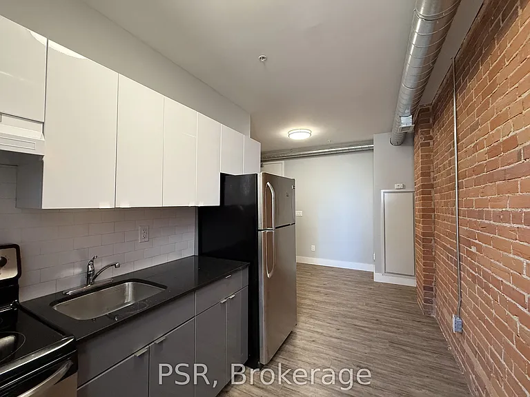 2870 Dundas St W #310 — Photo 6