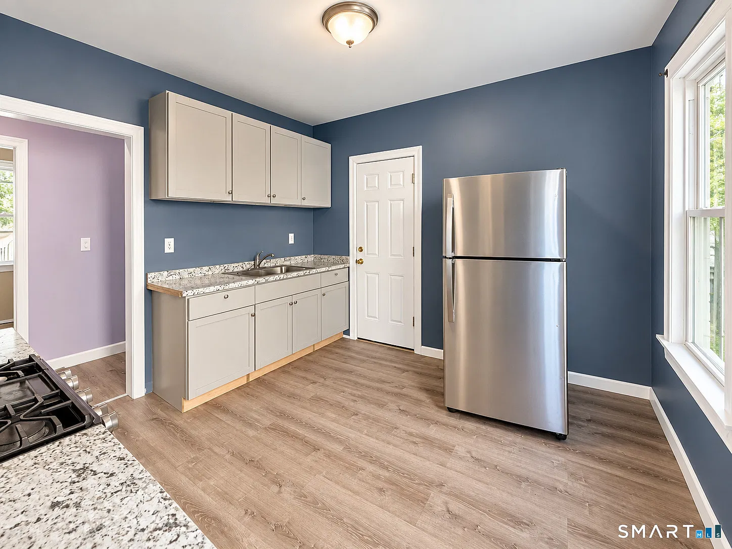 2 bed, 1.0 bath, 1128 sqft, $1,800 — Photo 4