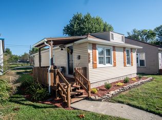 520 E 9th St, Rushville, IN 46173