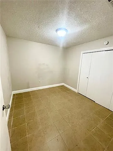 2205 Argyll St — Photo 11