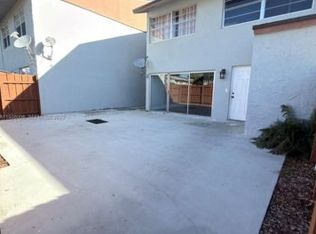 15400 SW 81st Circle Ln, Miami, FL 33193