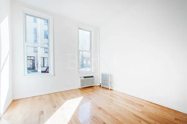 Rented by Brick&Mortar | media 22