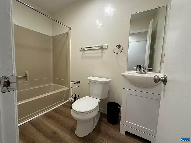 120 Raymond Ave #A — Photo 8