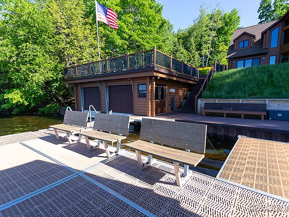 3rd image of 6296 N Swan Pointe Dr