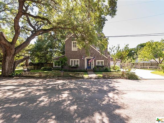 4th image of 305 N Bright St