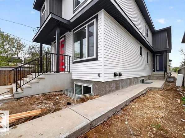 10639 68th Ave NW, Edmonton, AB T6H 2B3