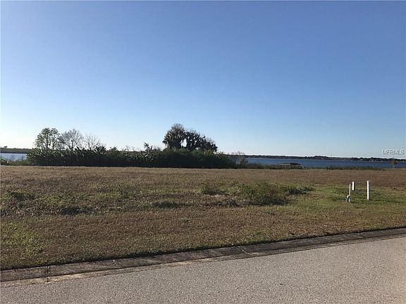3rd image of 587 Waterfern Trail Dr