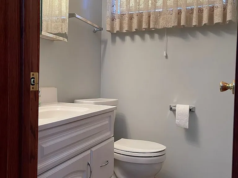 817 S 36th St — Photo 5