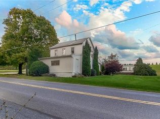 3057 Old Post Rd, Slatington, PA 18080