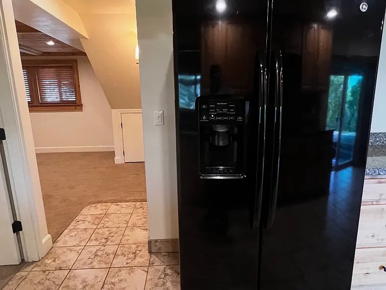E Canyon Estates Dr — Photo 3