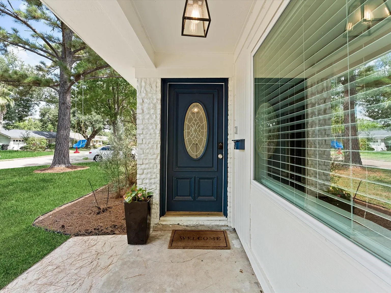 3 bed, 2.0 bath, 1553 sqft, $2,500 — Photo 3