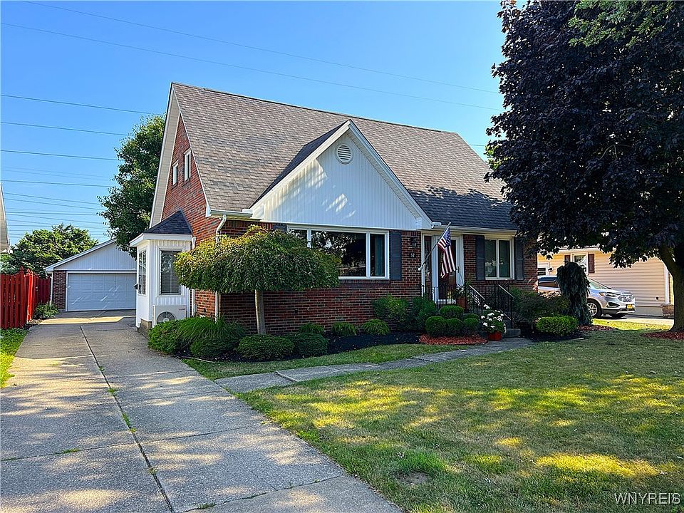 1st image of 52 Kennedy Dr