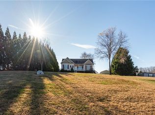 3342 Amostown Rd, Sandy Ridge, NC 27046