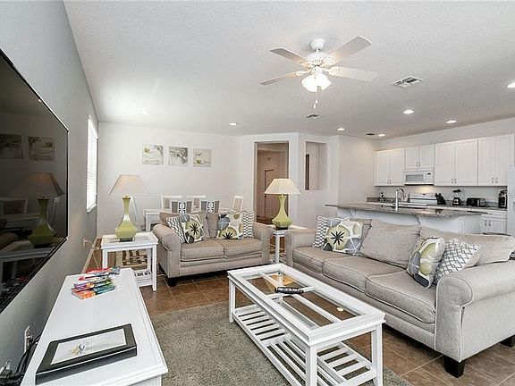 5th image of 2645 Rosemont Cir