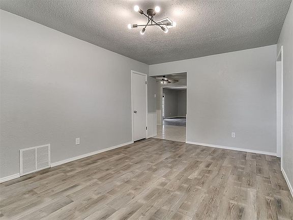 5th image of 4713 Lunow Dr