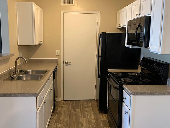3rd image of 2793 Carrolton Club Cir