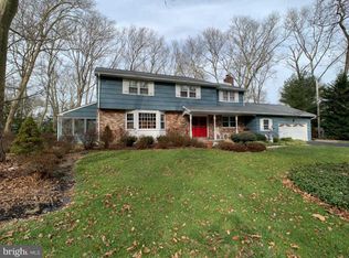 406 Essex Ln, Yardley, PA 19067