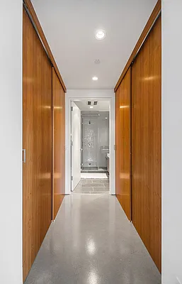 Rented by SR8 REALTY LLC | media 13