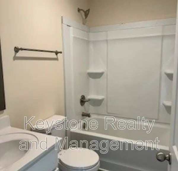 205 Emma St #45 — Photo 5