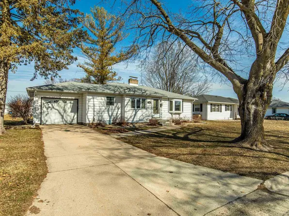 2615 15th St, Monroe, WI 53566