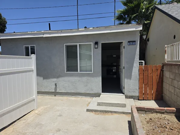 3453 Mono Dr, Riverside, CA 92506