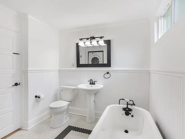 3800 N Adams St — Photo 17
