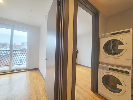 Rented by RENTBK LLC | media 8