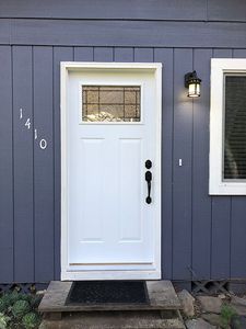 1410 N 5th Ave, Gold Hill, OR, 97525