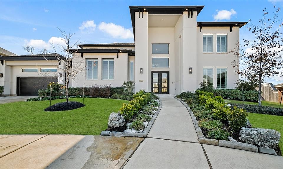 1st image of 10106 Regatta Shore Dr