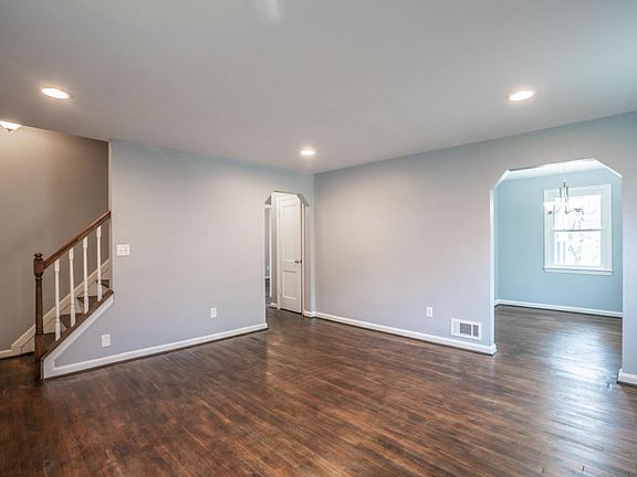 Living Room facing dining room to the right