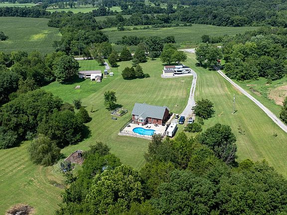 3rd image of 7270 Twelve Corners Rd