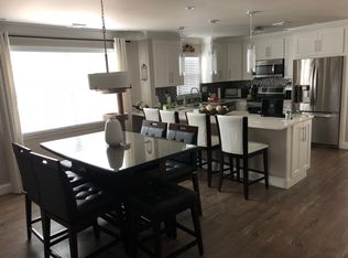 12 New Castle Dr, Southampton, NJ