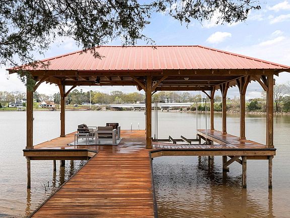 4th image of 2701 Rushing Springs Rd