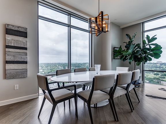 5th image of 4242 Broadway St APT 1506