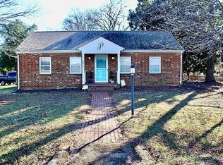 201 Foxhall Dr, Forest, VA