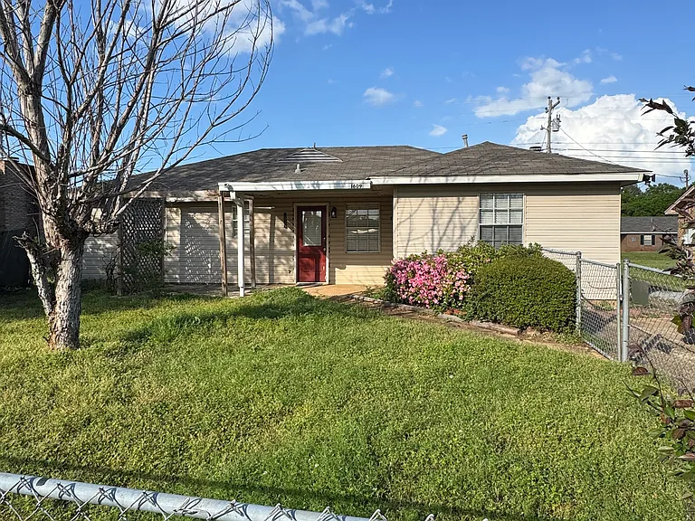 1609 Deatsville Hwy — Photo 2