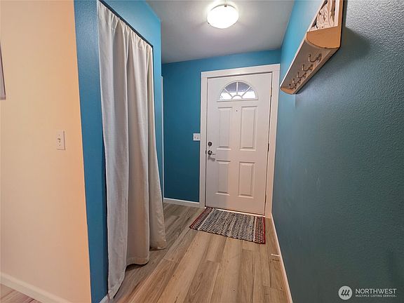 3rd image of 4409 148th Street NE