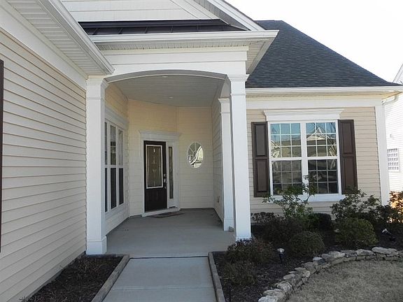 2nd image of 1020 Mesa Verde Dr