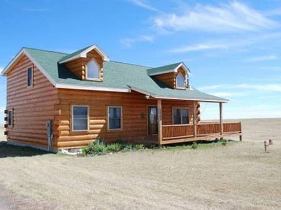 Newer log home