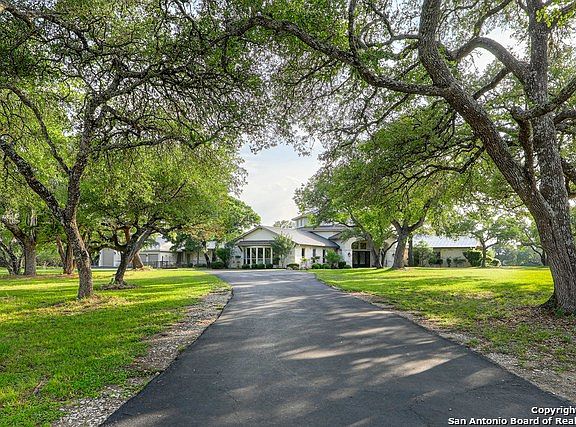 4th image of 14 Olivia Cir