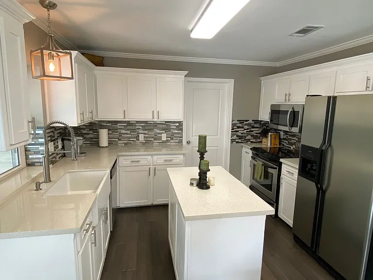 12832 Magnolia Chase Dr — Photo 3