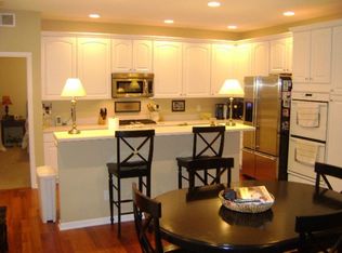 1830 Legacy Ln, Chaska, MN 55318