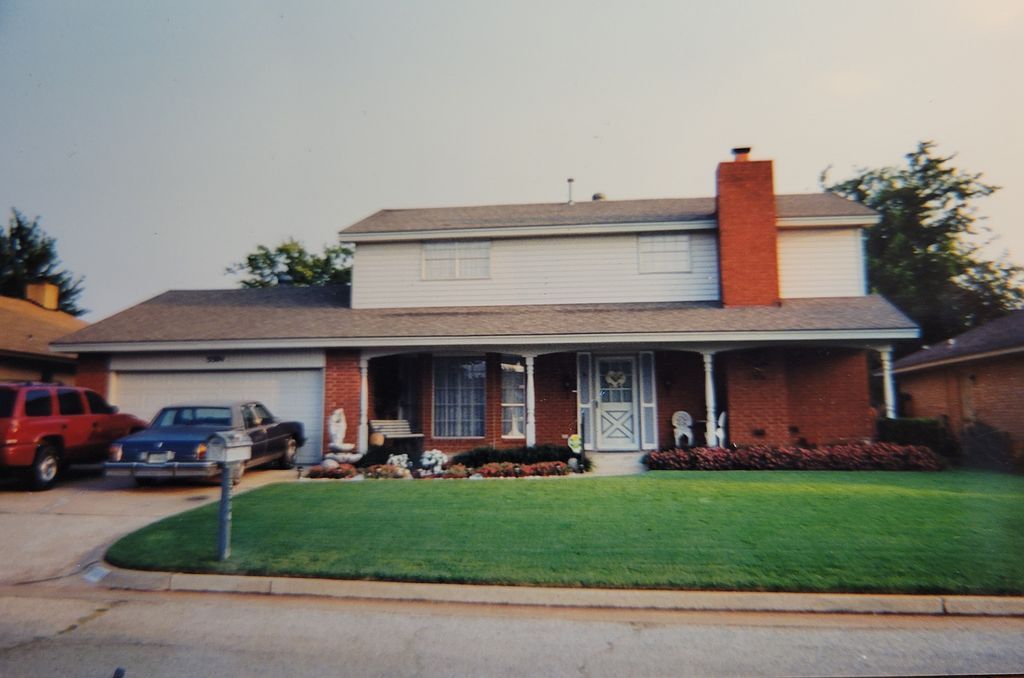 5504 NW 114th St - Property Image