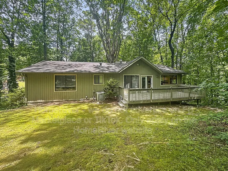 2551 Hunton Ct NE — Photo 15