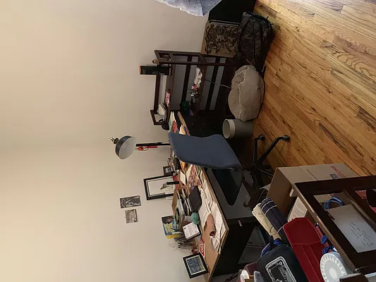 Rented by Flatiron Real Estate Advisors LLC | media 24