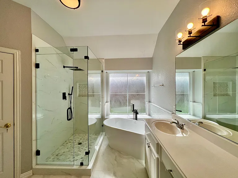 1305 Granger Dr — Photo 14