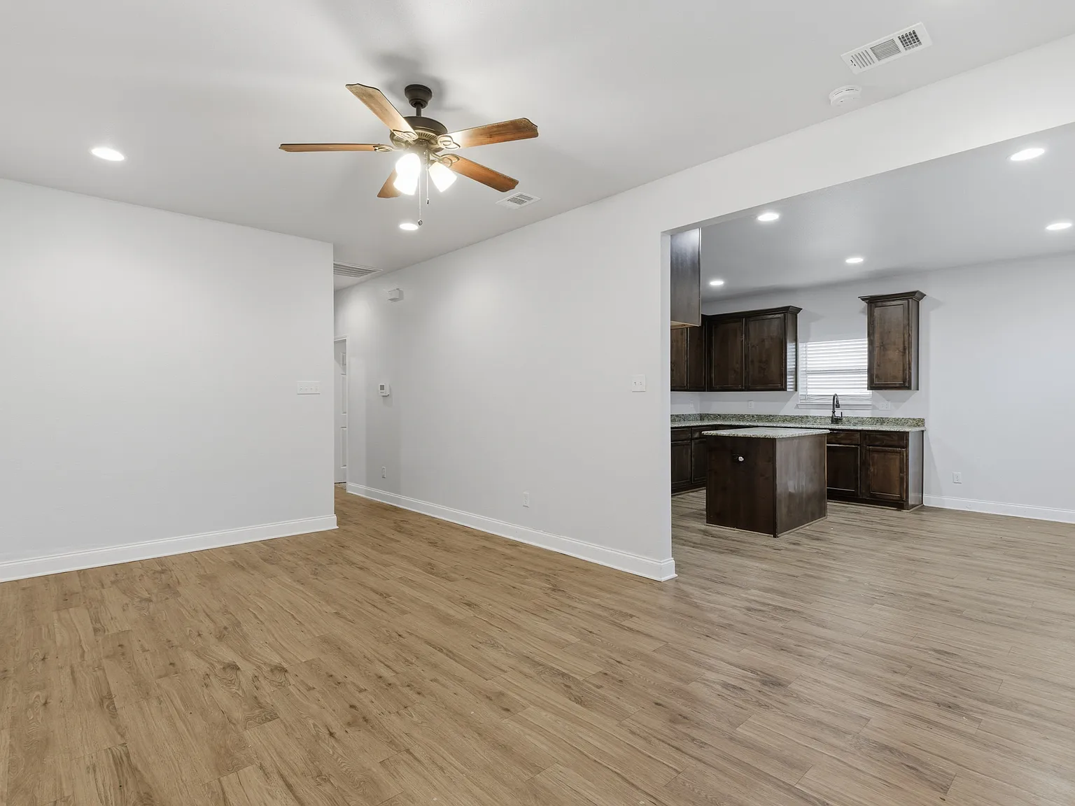 4805 Pickett; Greenville 75401 - 1 — Photo 4